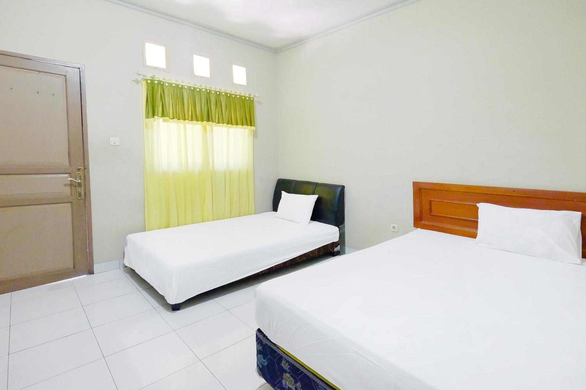 Collection O 91046 Hotel Remaja Indah Masamba Eksteriør bilde